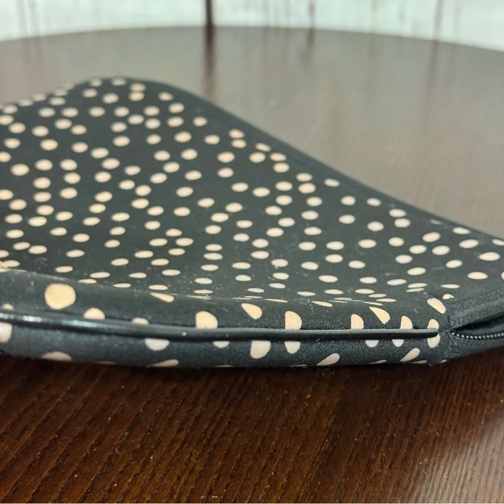 Kate Spade New York Black and Cream Polka Dot Lap Top Sleeve EUC